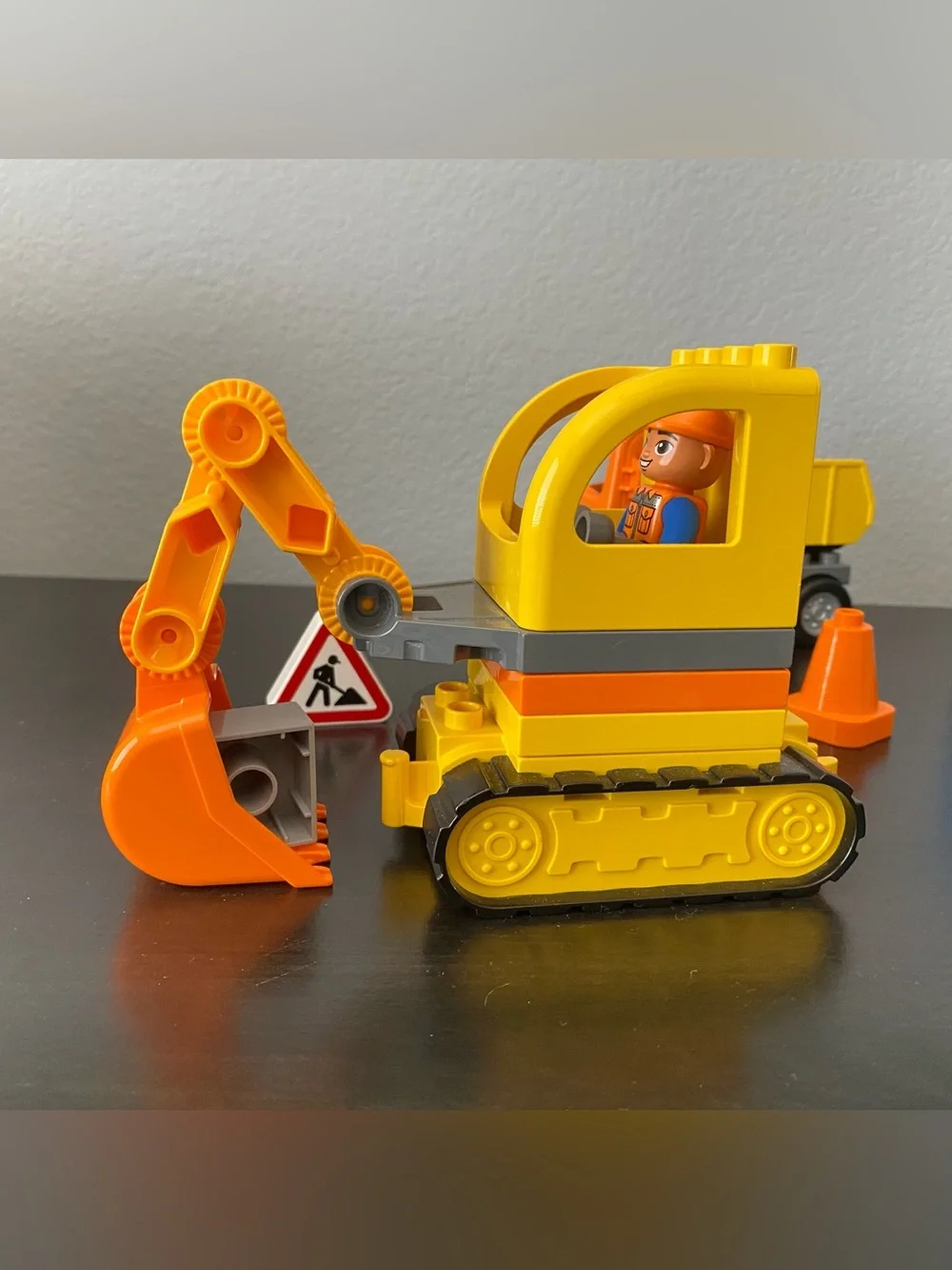 Lego Duplo Construction Truck & Figures Playset